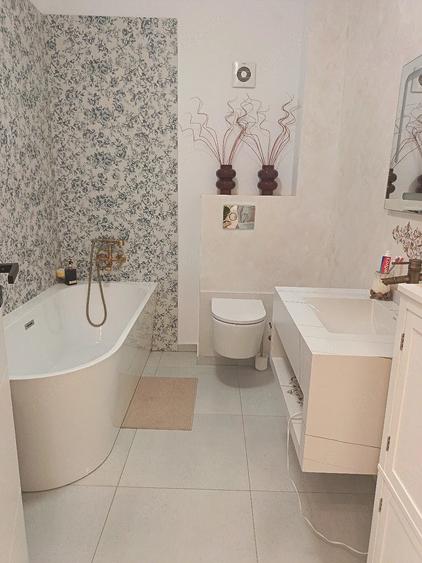 Apartament cu 3 camere decomandat în Bucureștii Noi