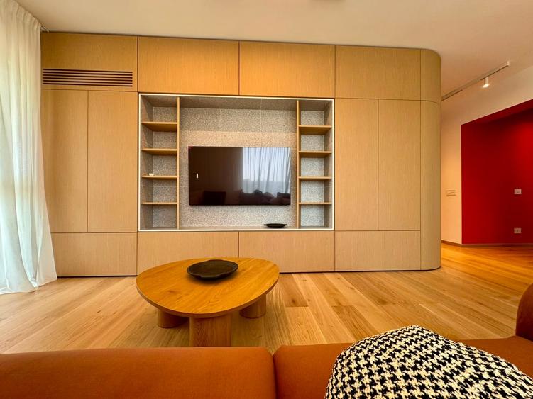 Apartament cu 3 camere decomandat în Pipera