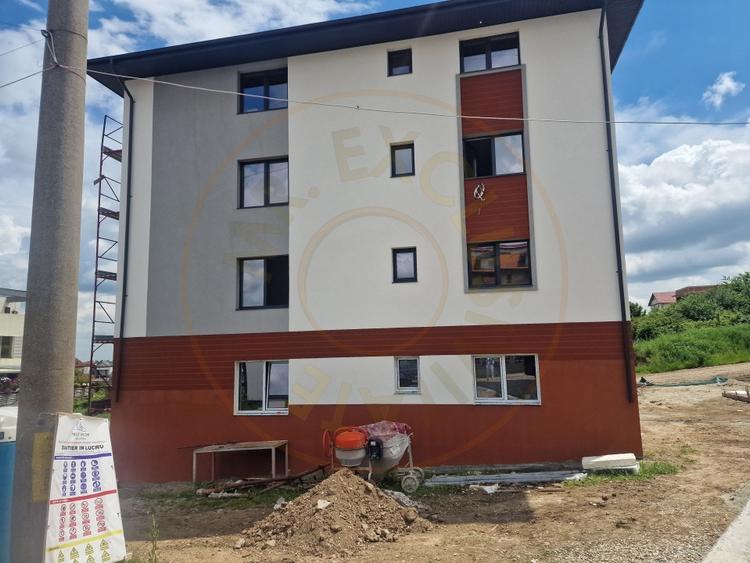 Apartament cu 2 camere decomandat în Smeura