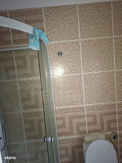 Apartament cu 3 camere decomandat în Europa