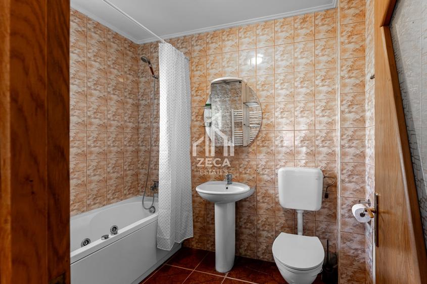 Casă individuală cu 9 camere cu Canalizare în Popești-Leordeni