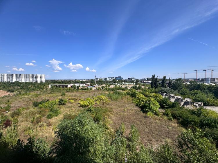 Apartament cu 2 camere decomandat în Aviației
