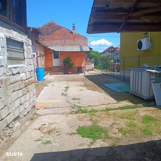 Casă cu 4 camere cu Teren 114 Mp în Bujoreni