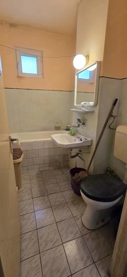 Apartament cu 2 camere decomandat în Cezar Petrescu