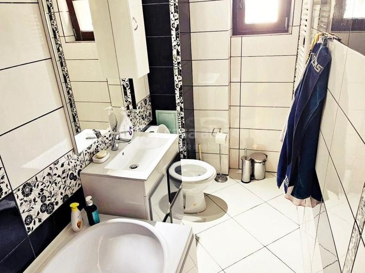 Apartament cu 3 camere decomandat, mobilat în Central