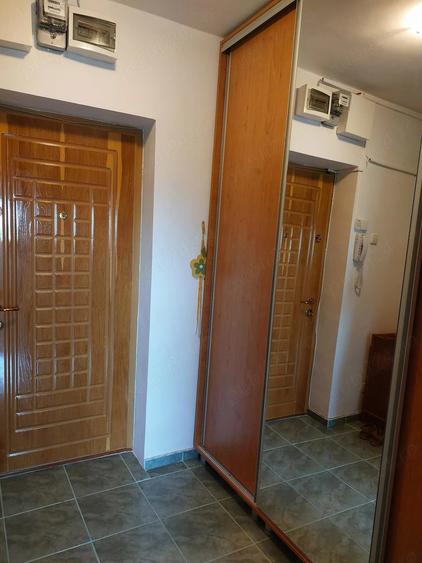 Apartament cu 2 camere semidecomandat în Sud