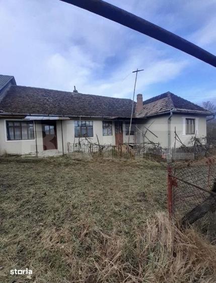 Casă cu 4 camere cu Teren 1922 Mp în Central