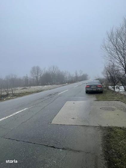Teren de 8500 mp, în Centura