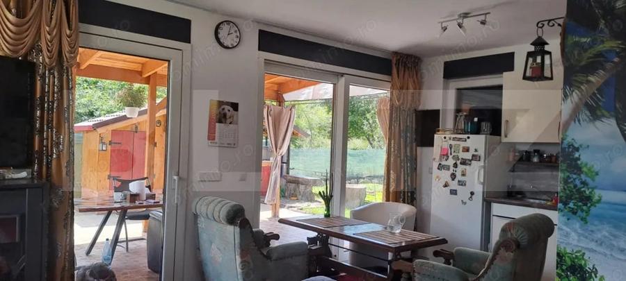 Casă cu 2 camere cu Teren 1200 Mp în Viștișoara