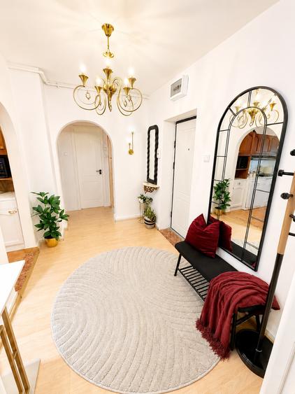 Apartament cu 2 camere decomandat în Capitol