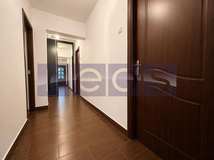 Apartament cu 2 camere decomandat în Tei