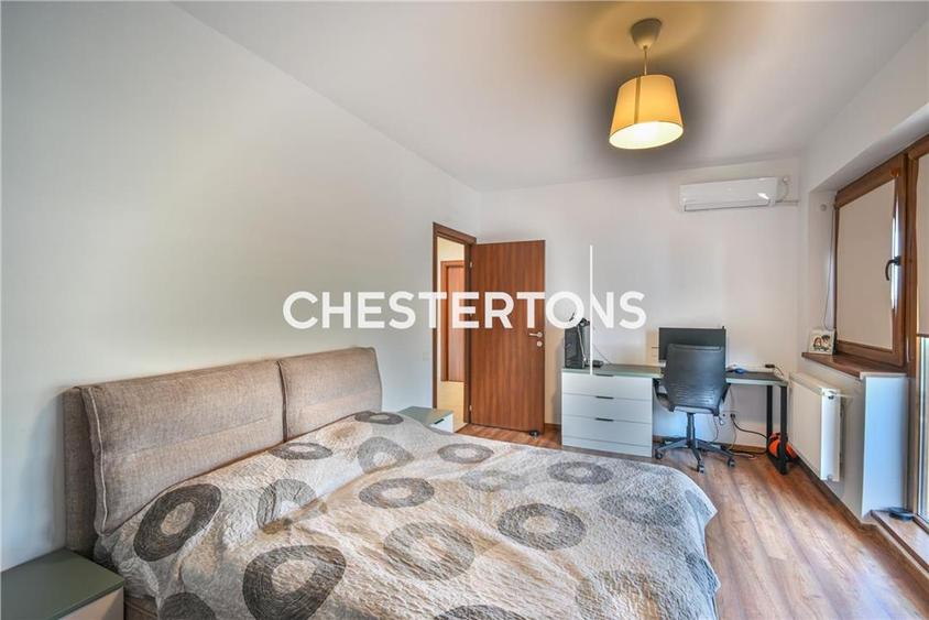 Penthouse cu 4 camere decomandat în Grozăvești