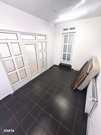 Spațiu comercial, de 50 mp, în Central