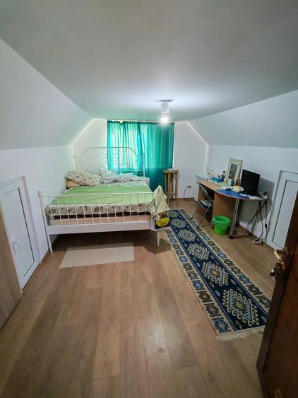 Casă cu 3 camere cu Teren 200 Mp în Siriu
