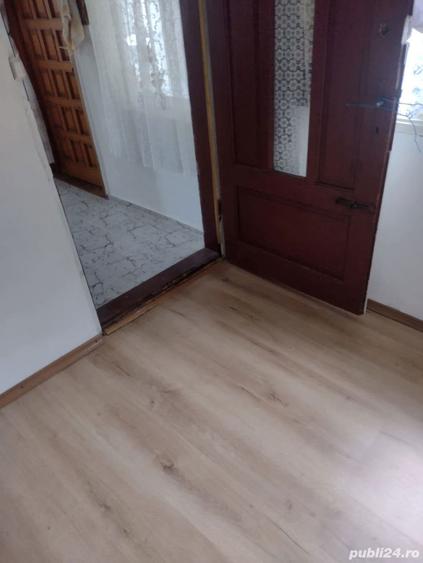 Casă cu 2 camere cu Teren 1000 Mp în Podenii Noi