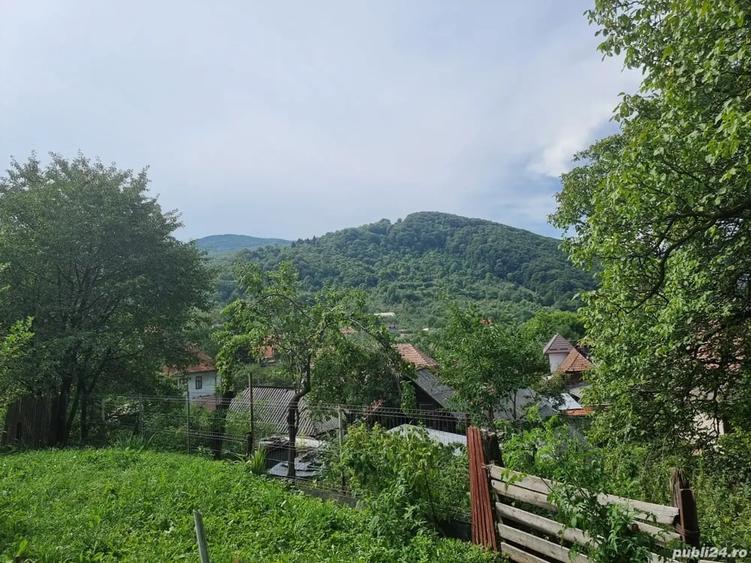 Casă în Moroeni