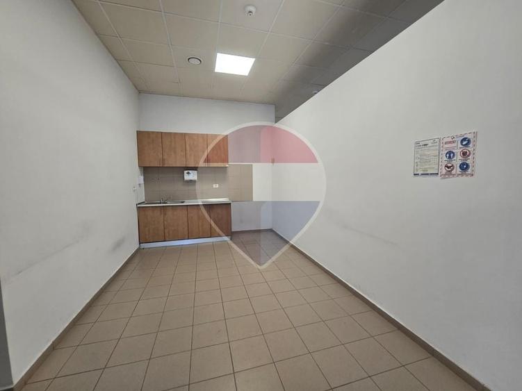 Birou, de 530 mp, în Ultracentral