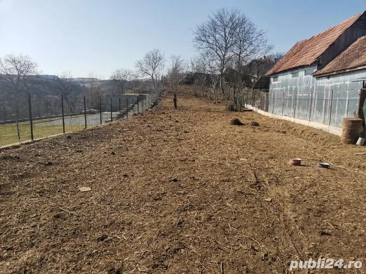 Casă cu Teren 778 Mp în Finișel