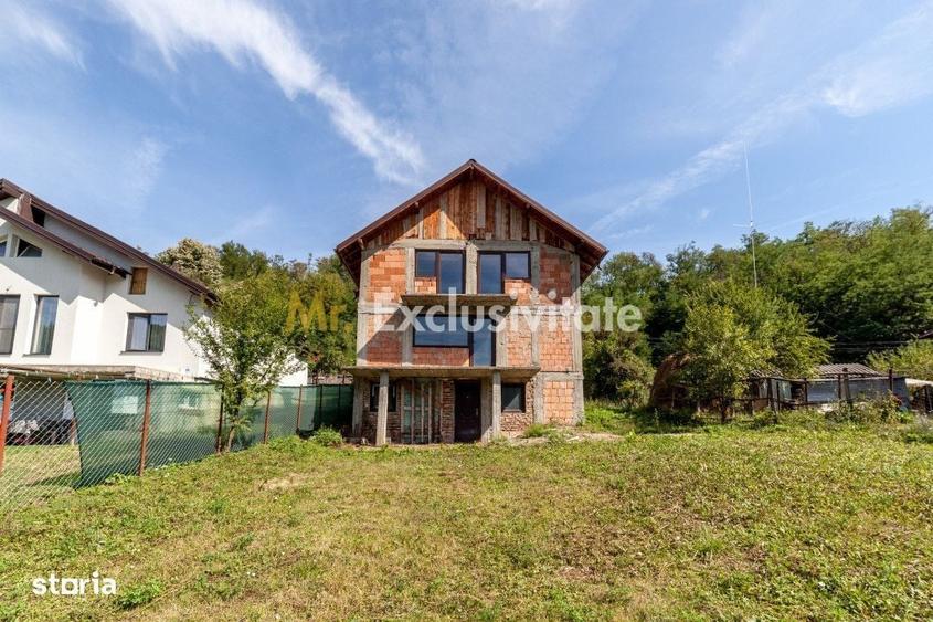 Casă cu 4 camere în Merișani