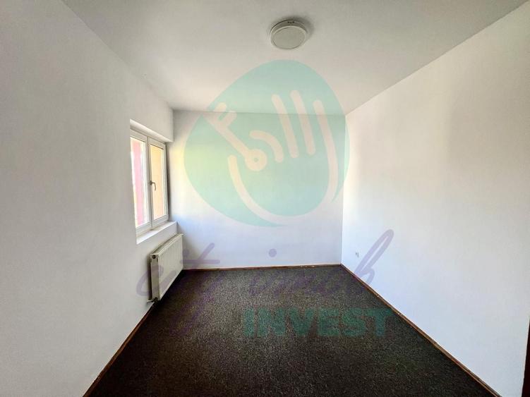Apartament cu 5 camere semidecomandat în Parcul Carol