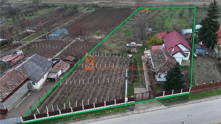 Casă individuală cu 5 camere cu Teren 4684 Mp în Cândești