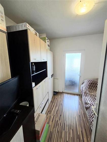 Apartament cu 3 camere semidecomandat, mobilat în Inel II