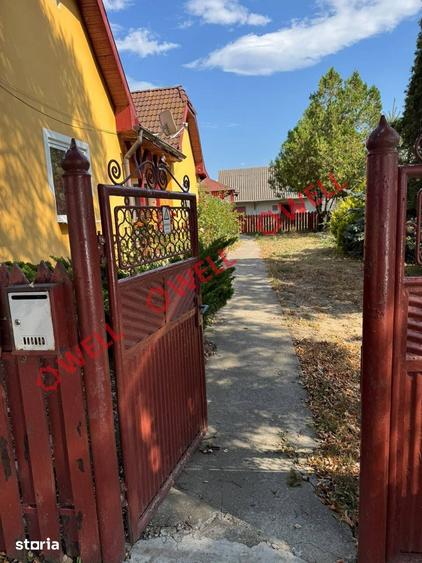Casă cu Teren 4669 Mp în Boroșneu Mare
