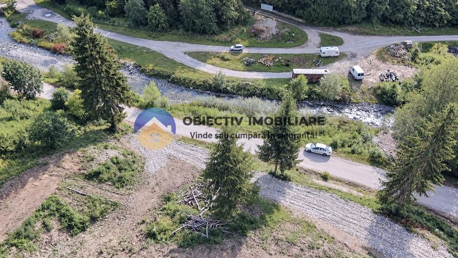 Teren intravilan de 4500 mp, în Pângărați