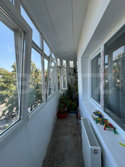 Apartament cu 2 camere decomandat, mobilat în Micro 8