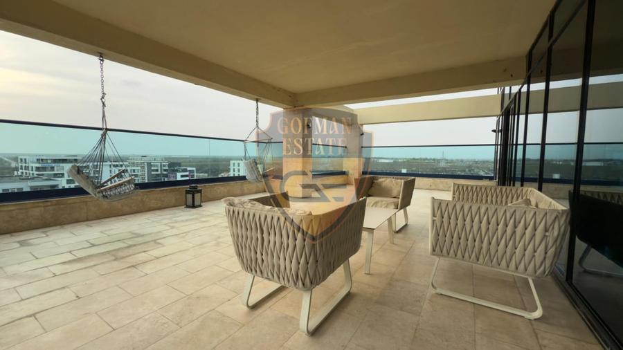 Penthouse cu 3 camere decomandat, mobilat în Nord