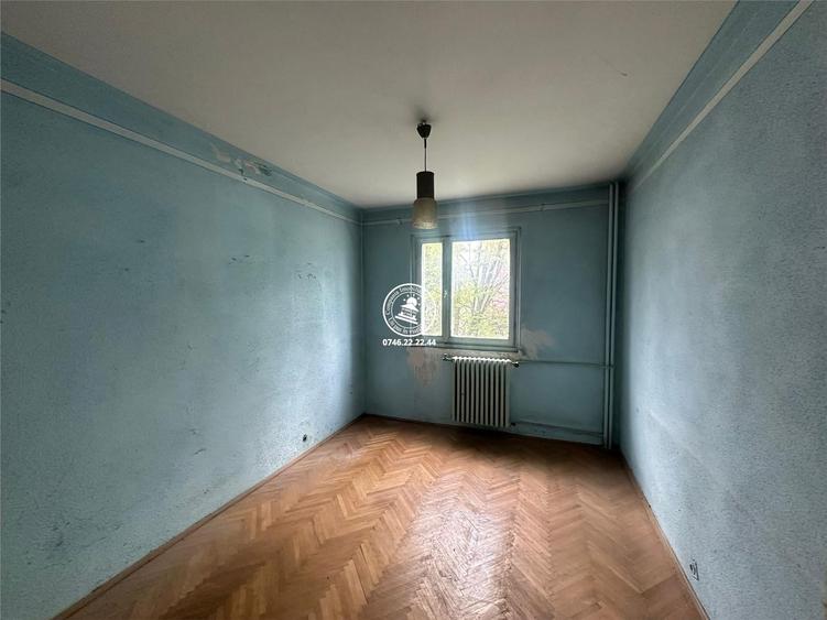 Apartament cu 3 camere decomandat în Tătărași