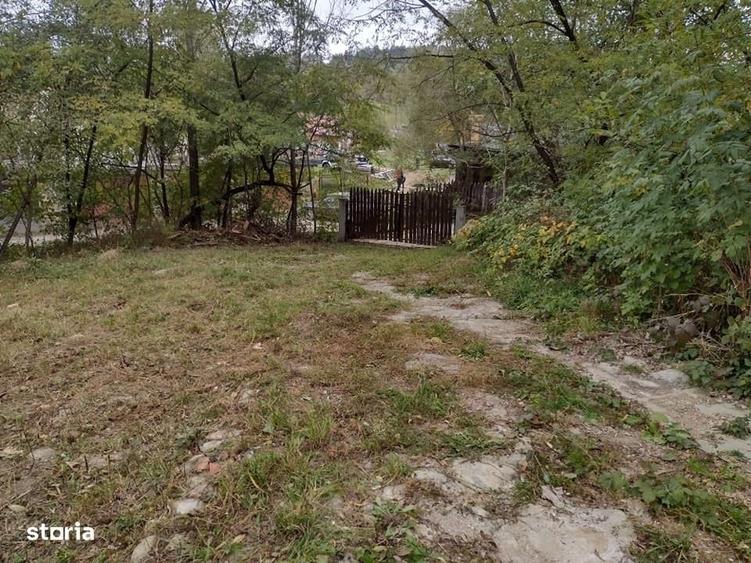 Casă cu 2 camere în Petros