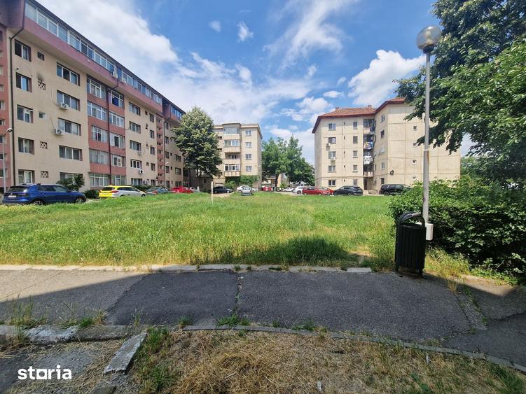 Teren de 892 mp, în Central