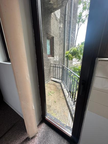 Piata Romana - Lahovari - Apartament 5 camere - 2 bai - 3 balcoane - 156 mp - 22
