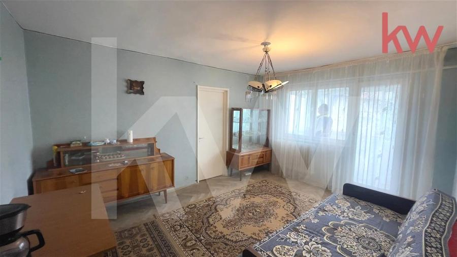 Apartament cu 2 camere semidecomandat, mobilat în Craiovița Nouă