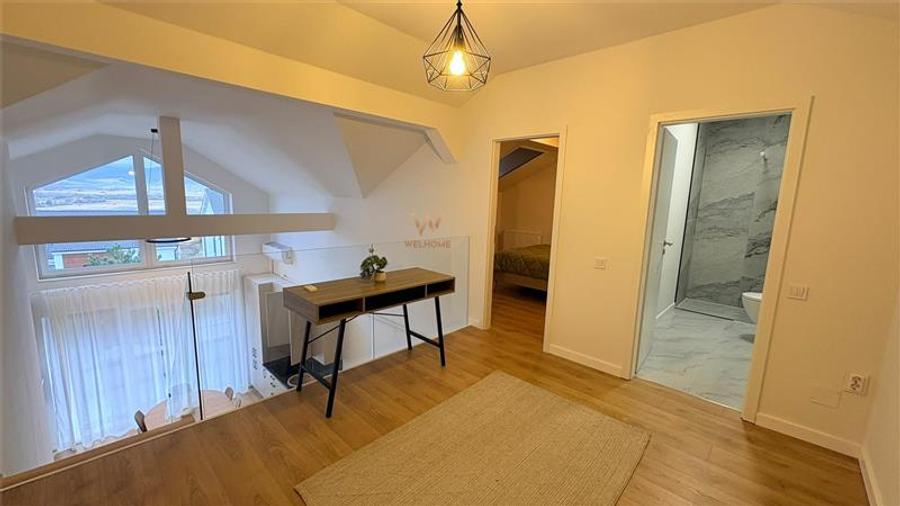 Apartament cu 3 camere decomandat în Exterior Vest