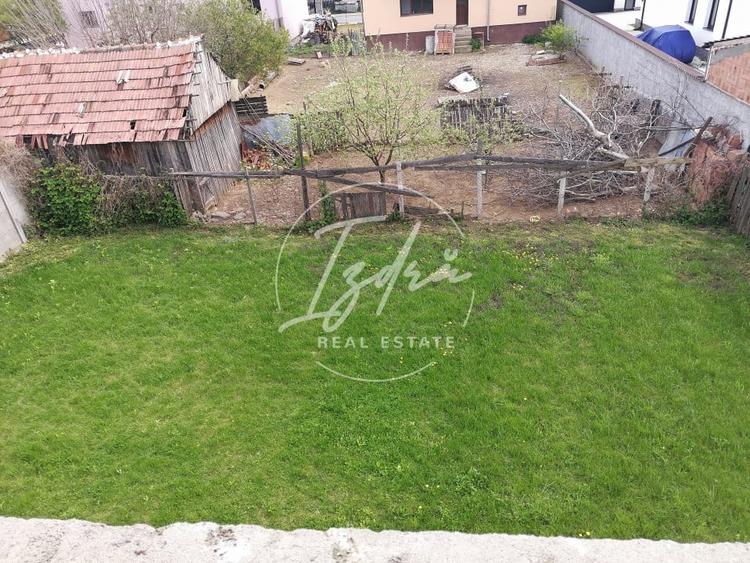 Duplex cu 5 camere cu Canalizare în Tălmaciu