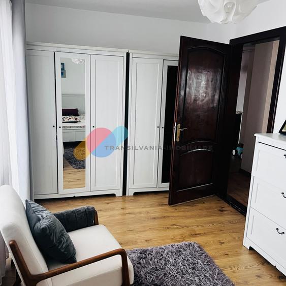Apartament cu 3 camere semidecomandat în Apahida