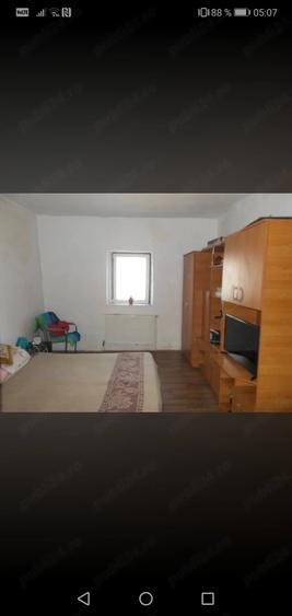 Casă cu 3 camere cu Teren 1906 Mp în Exterior Vest