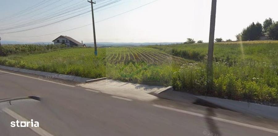 Teren de 3300 mp, în Moara