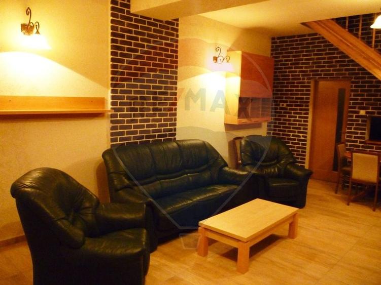 Casă cu 3 camere cu Teren 300 Mp în Subcetate
