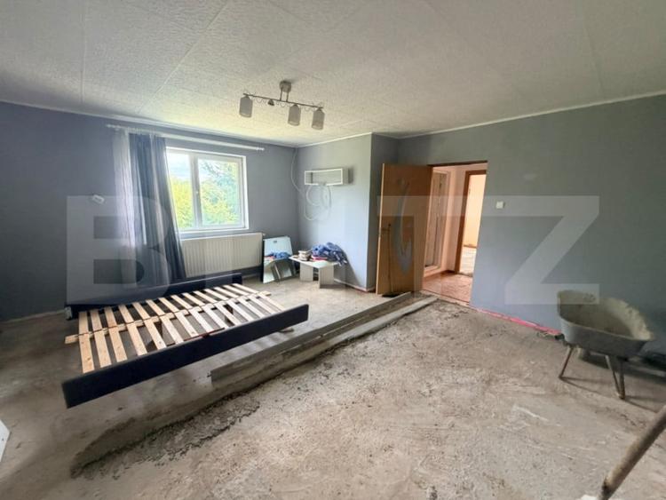 Casă cu 5 camere cu Teren 2000 Mp în Predeluț
