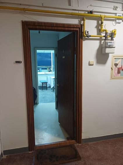 Apartament cu 2 camere decomandat în Drumul Taberei