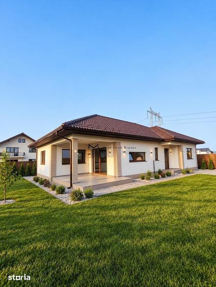 Casă cu 4 camere cu Teren 500 Mp în Tărlungeni