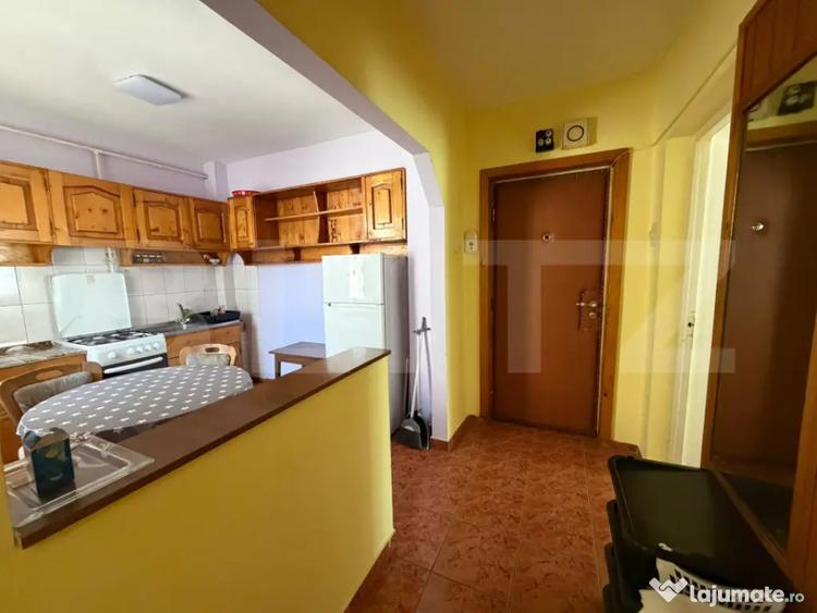 Apartament de inchiriat 3 camere decomandate - 1