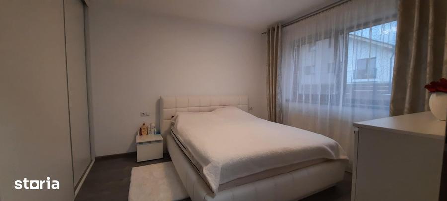 Casă cu 3 camere decomandat cu Teren 300 Mp în Central