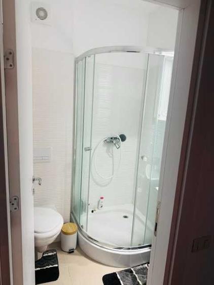 Apartament cu 3 camere în Ghencea
