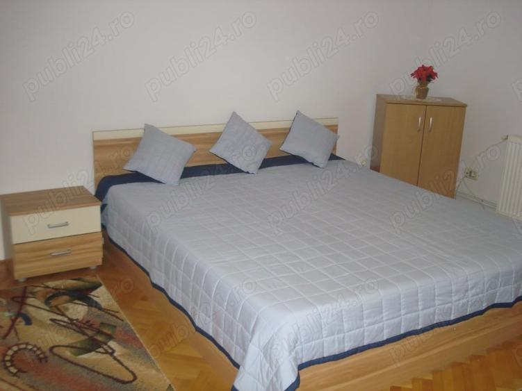 Apartament cu 2 camere decomandat, mobilat în Dacia