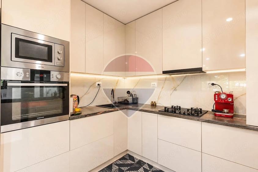 Casă cu 4 camere cu Teren 400 Mp în Horpaz
