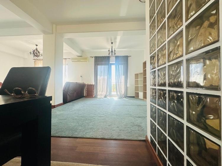 Apartament cu 4 camere decomandat în Iosefin
